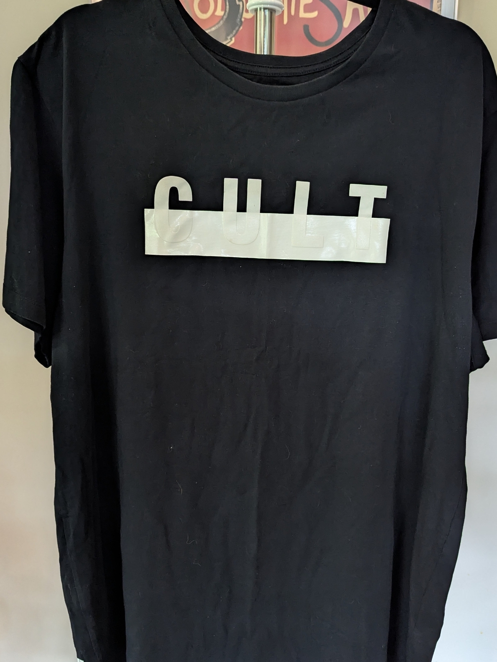 $18 Cult of Individuality Size XL Black Plaster Logo Scoop Bottom TShirt